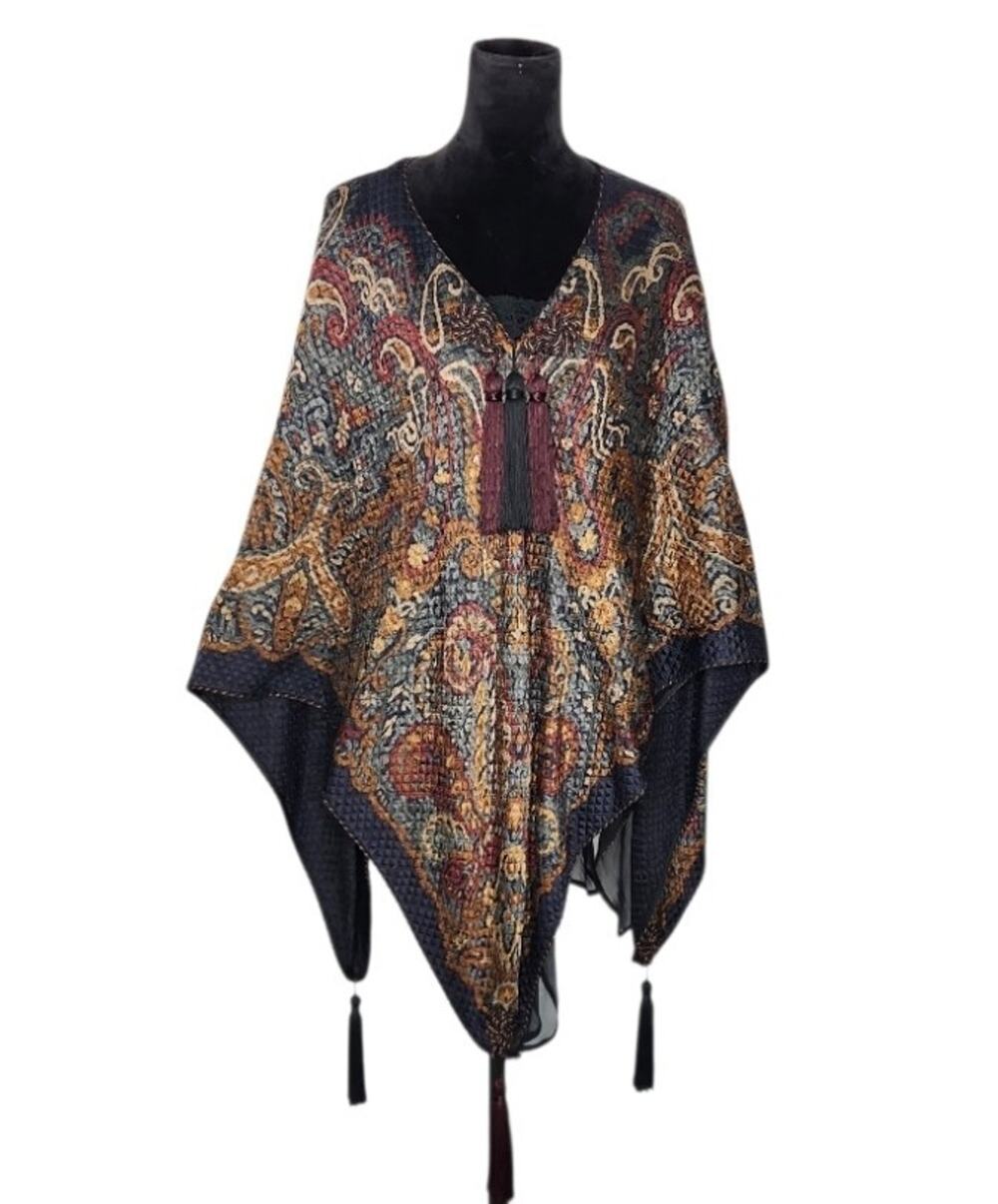 Unbranded Vtg 70s Textured Matelasse Paisley Poncho Cape Wrap w/ Tassels OS